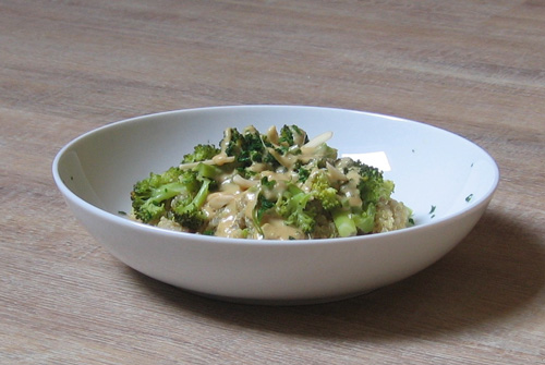 quinoa-broccoli-salsa